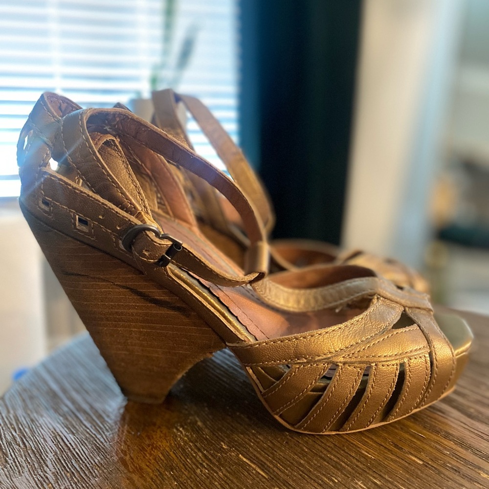 Lucky Brand Open Toe Heels 8M/38